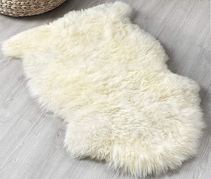 Genuine Sheepskin Rug, Thick Soft Luxurious Wool, Fur Area, Fluffy Thick Carpet, Decorative Rug, Approximately 2x3 ft